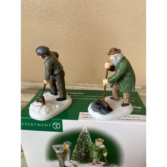 Dept 56 Dickens’ Village Keeping the Streets Clean New inBox #56.58532 Set of 2 - Picture 4 of 11